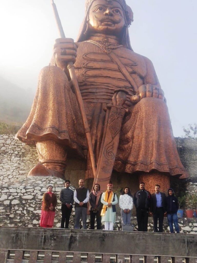 जयपुर प्रस्थान से पूर्व विधानसभा अध्यक्ष देवनानी पहुँचे प्रताप गौरव केन्द्र महज पर्यटन स्थल ही नहीं बल्कि राष्ट्रीय गौरव व राष्ट्रीय चेतना का अनूठा स्थल है प्रताप गौरव केन्द्र -देवनानी